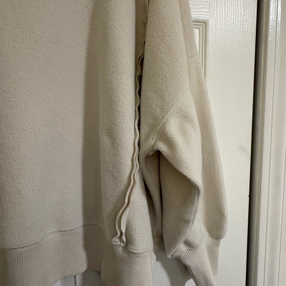 American Eagle Outfitters Oversized Big Hug Reverse Fleece Sweatshirt. Sz Small - Picture 12 of 14
